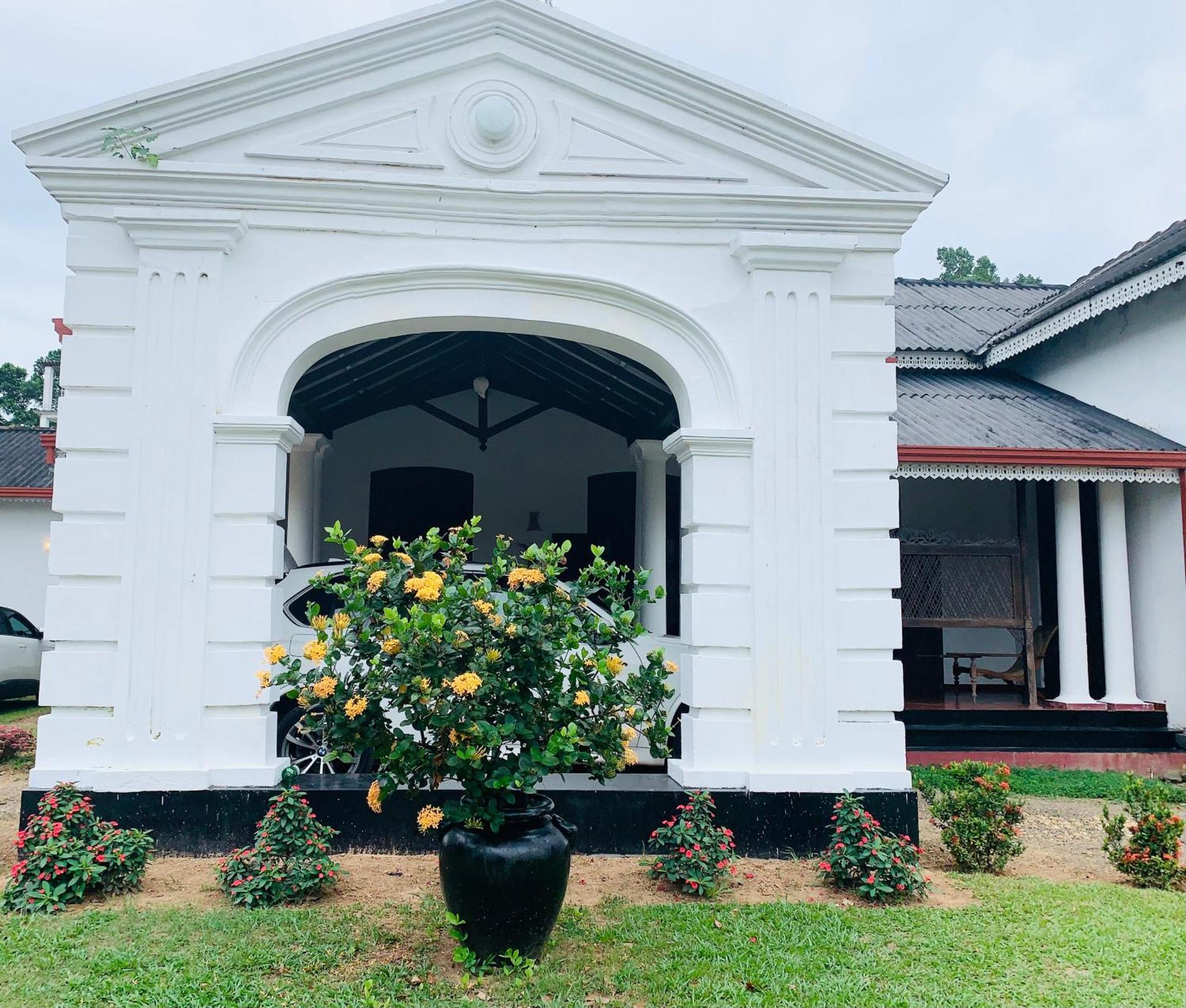 Stuart House Tangalle Exterior photo